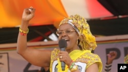 FILE: Zimbabwe's First Lady Grace Mugabe addresses party supporters at a rally in Harare, Thursday, Nov. 19. 2015. (AP Photo/Tsvangirayi Mukwazhi)