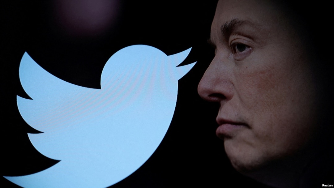 ARCHIVO: Ilustración de perfil de Elon Musk y el logo de Twitter.