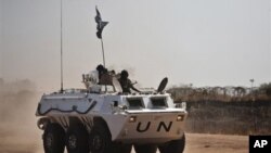 Photo d'archives: déploiement des Casques bleus à Abyei, dans le sud du Soudan, 11 mars 2011