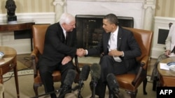 President Barack Obama and Panama President Ricardo Martinelli meeting early 2012.