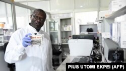 Le professeur Christian Happi, directeur de l'African Centre of Excellence for Genomics of Infectious Diseases (ACEGID), à l'Université Redeemers à Ede, dans le sud-ouest du Nigeria, le 2 juin 2020.
