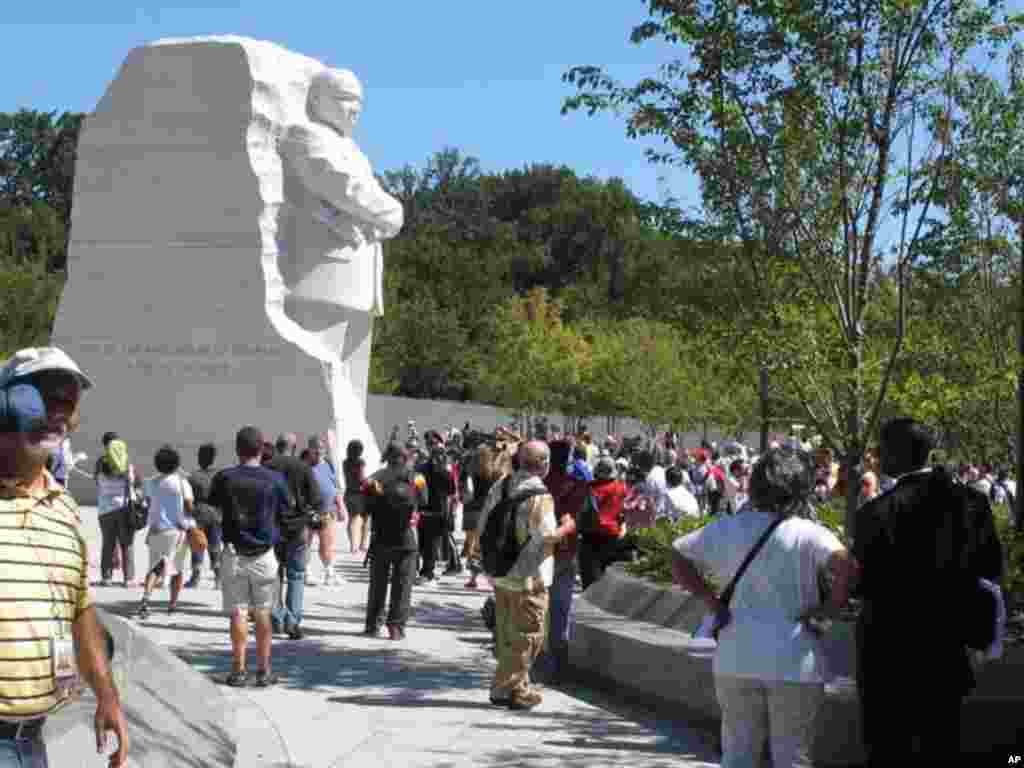 马丁.路德.金纪念园人群 (1)
