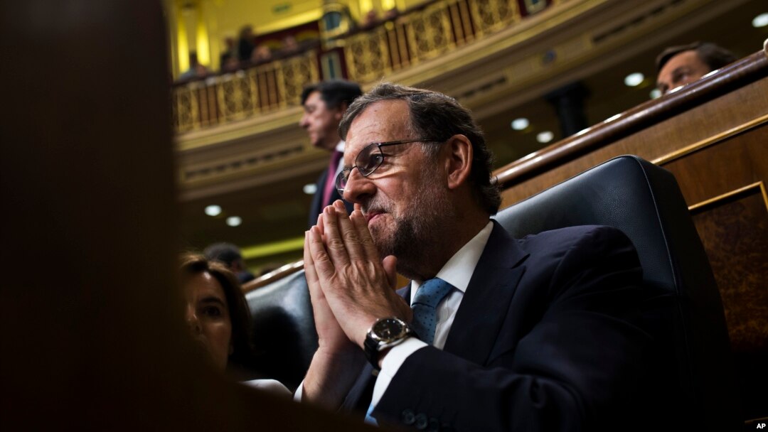 Penjabat Perdana Menteri Spanyol, Mariano Rajoy, menghadiri sidang parlemen Spanyol di Madrid (19/7). (AP/Francisco Seco)