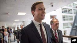 Jared Kushner, menantu Presiden AS Donald Trump, saat tiba di Gedung Capitol di Washington DC hari Senin (24/7). 