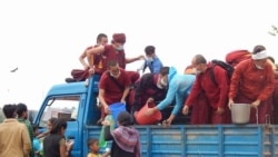 ནང་པའི་གྲྭ་བཙུན་ཚོས་བལ་ཡུལ་གྱི་ས་ཡོམ་གོད་ཆག་ལ་རོགས་སྐྱོར།