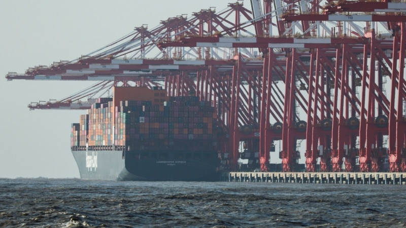รัฐบาลทรัมป์เสนอขึ้นค่าธรรมเนียมเรือสินค้าจีน 1 ล้านดอลลาร์