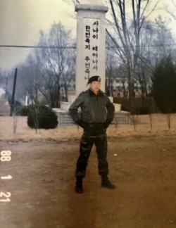 김혁찬 중령의 한국 특전사 장교 시절 사진 (미국 육군 공보지)