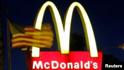 Los empleadores en EE.UU. estarían esperando el resultado electoral antes de aumentar la contratación de empleados.