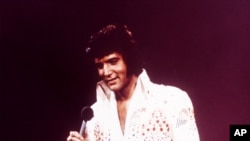 ELVIS PRESLEY