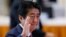 Thủ tướng Nhật Shinzo Abe tại Hội nghị Thượng đỉnh ASEAN ở Vientiane, Lào, ngày 7 tháng 9 năm 2016.