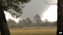 Tornado menerjang negara bagian Mississippi, Selasa malam (24/3), menyebabkan kerusakan berat di perbatasannya dengan Alabama. (Foto: ilustrasi)