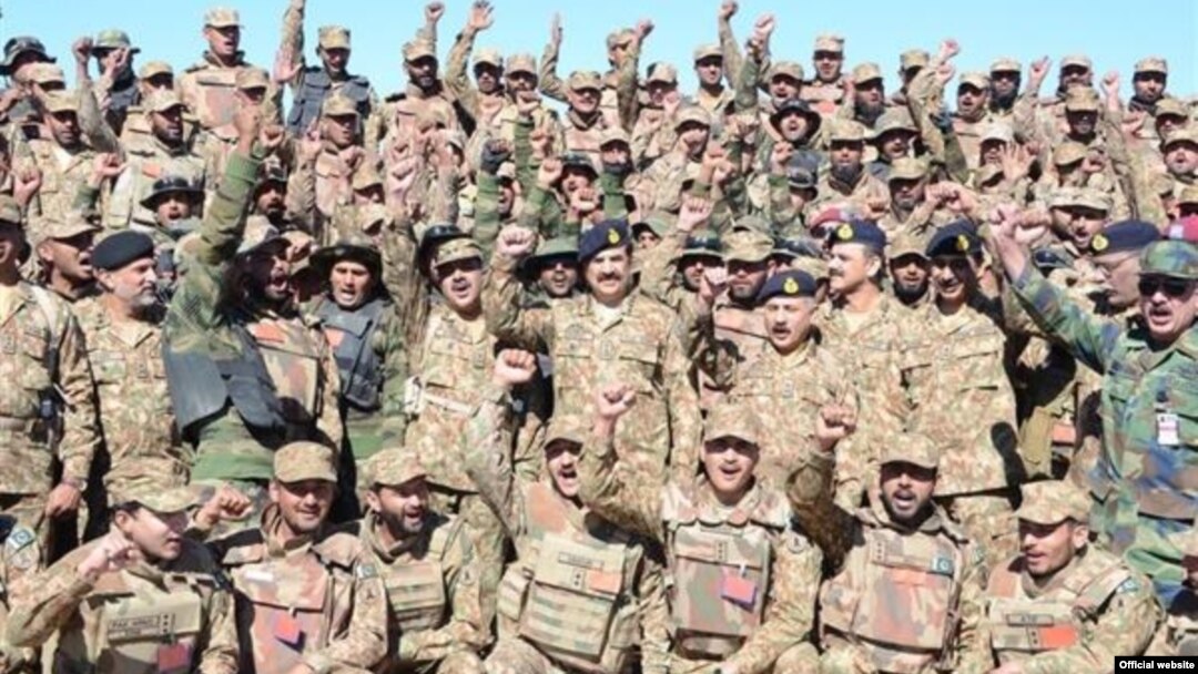  دپوځ سرلښکر جنرل راحيل شريف دشمالي وزيرستان دکډوالو دبحالۍ دکارولو دتُندولو امر کړى اؤ وئيلي يې دي چې ټول هيواد څخه دترهه ګرۍ اؤ تندلاريتوب تر خاتمې به عمليات دوامداره ساتلى شي.
