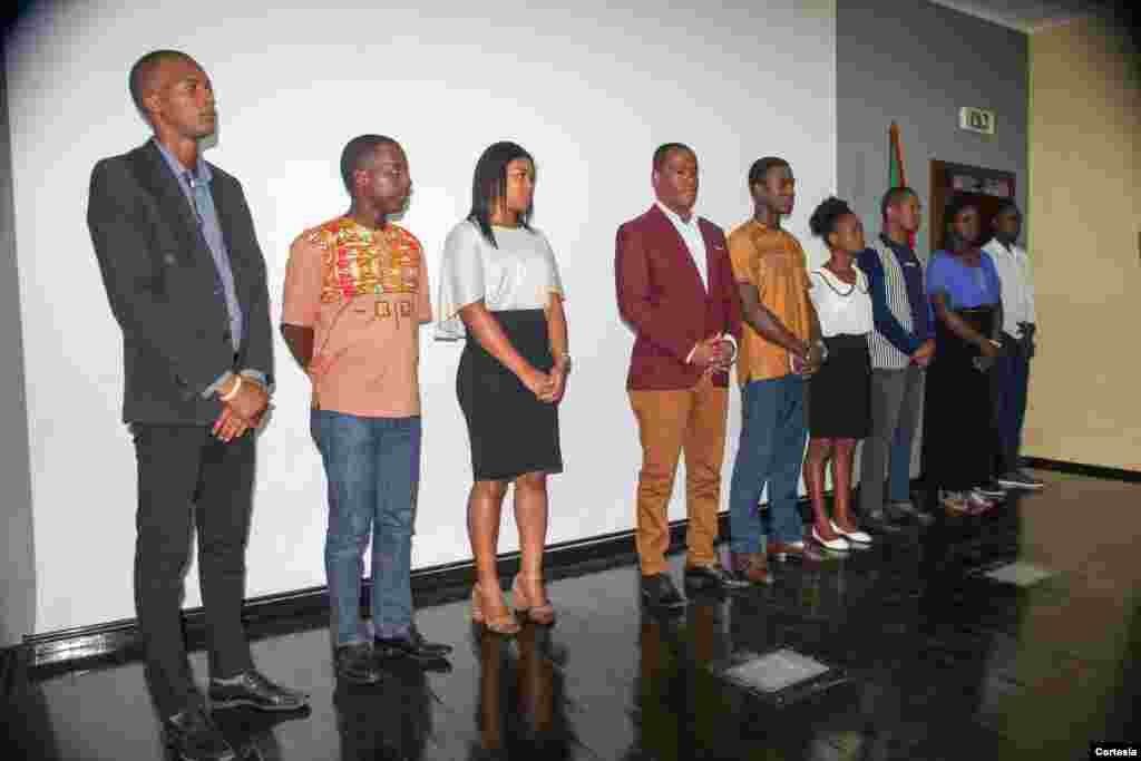 Membros dos órgãos sócios do Conselho Nacional da Juventude sendo empossados no Centro Cultural Brasil-São Tomé, 5 de março de 2018.