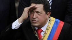 El mandatario venezolano aparece en la red social de microbloging como @Chavezcandanga.