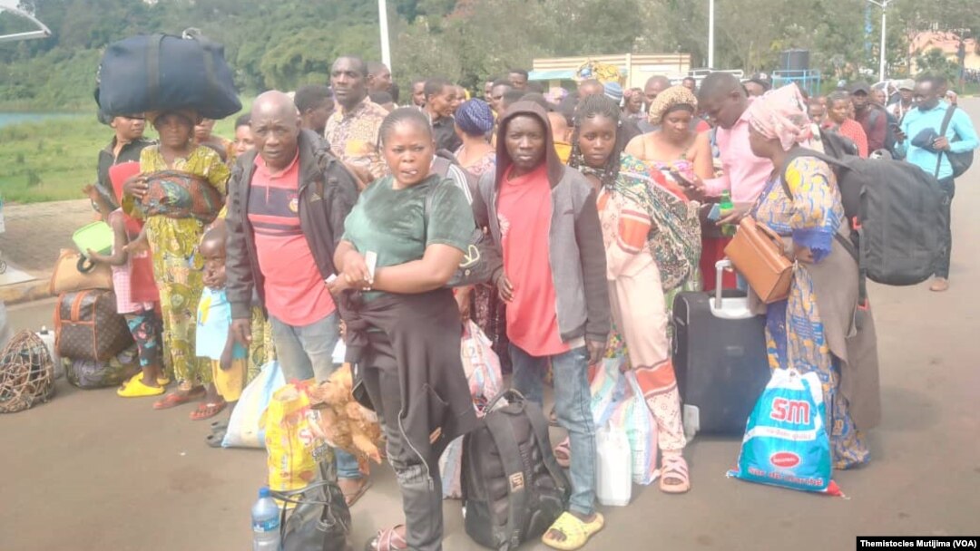 Bamwe mu bari bahunze intambara mu mujyi wa bukavu barimo barasubira iwabo.