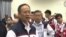 香港理大副校長等人員進校園搜索被圍困人士
