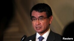 Menteri Luar Negeri Jepang Taro Kono mendesak Kamboja mengadakan pemilu yang bebas dan adil.