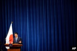 아베 신조 일본 총리가 28일 도쿄 총리관저에서 기자회견을 열고 건강 상의 이유로 사임 의사를 밝혔다.