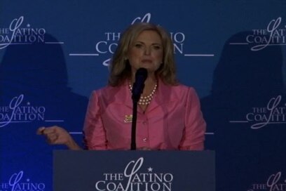 Ann Romney en reunión de hispanos