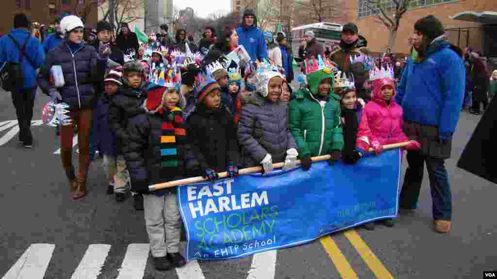 東哈林區小學生預備出發