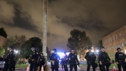 Las manifestaciones de estudiantes universitarios en EEUU escalaron en las últimas horas en la Universidad de California en Los Ángeles.