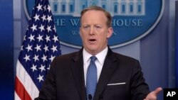 Sean Spicer diz que ataque é repreensível