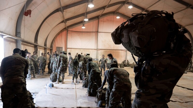 Les opérations pour le retrait des soldats français du Niger commenceront mardi