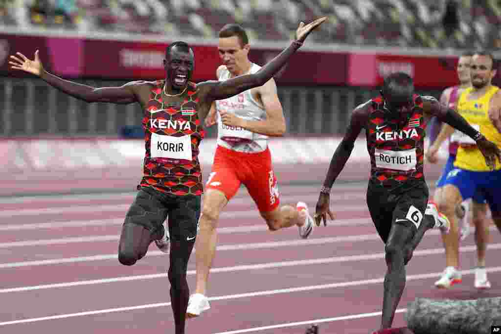 Emmanuel Korir, of Kenya, reacts as he crosses the finish line to win the final of the men's 800-meters at the 2020 Summer Olympics, Wednesday, Aug. 4, 2021, in Tokyo. (AP Photo/Matthias Schrader)