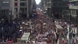 Հազարավոր մարդիկ Բեռլինում բողոքի երթ են անցկացնում ընդդեմ կորոնավիրուսային արգելքների