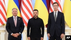 Стив Уиткофф, Владимир Зеленский и Джаред Кушнер (Фото: Ukrainian Presidential Press Office via AP)