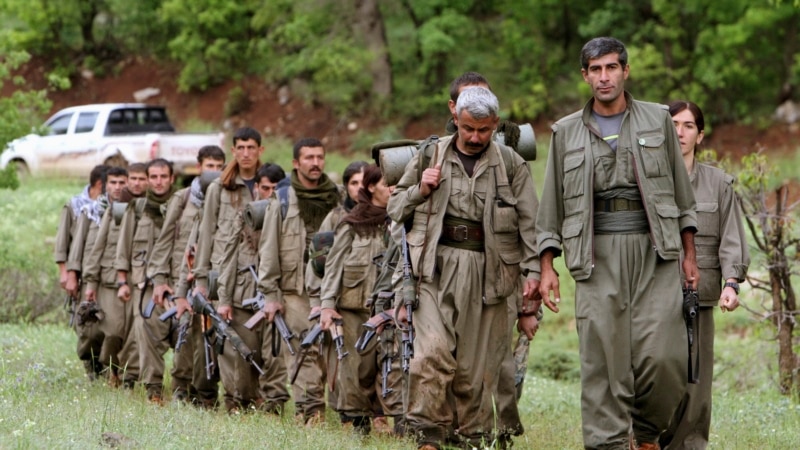 سەرچاوە عێراقییەکان: تورکیا هێرشی ئاسمانی زیاتر دەکاتە سەر هێزە کوردییەکان لە ناوچە سنورییەکانی هەرێمی کوردستان