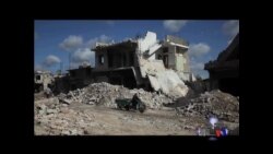 遭政府军轰炸 叙利亚有居民纷纷外逃