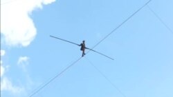 法國35米高空走鋼絲表演