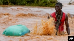 Flooding devastates poor Kenyan communities