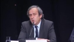 Michel Platini demande à Blatter de démissionner