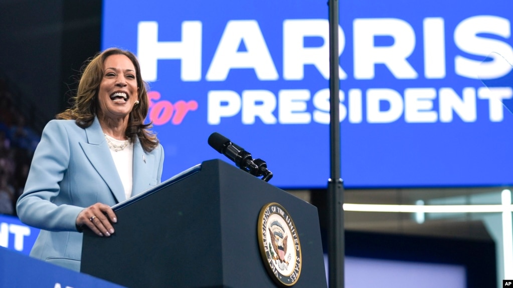 Bà Kamala Harris trong một cuộc vận động tranh cử.