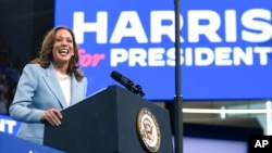 ARCHIVO - La vicepresidenta Kamala Harris habla durante un mitin de campaña, el 30 de julio de 2024, en Atlanta, Georgia.