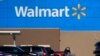 ARCHIVO - Una tienda Walmart en Derry, Nueva Hampshire, el 18 de noviembre de 2020