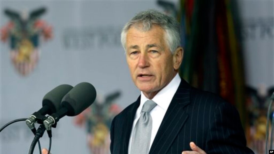 Menhan AS Chuck Hagel memberi peringatan terbuka terhadap China soal serangan dunia maya (foto: dok). 