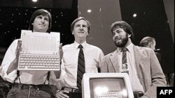 Reagime nga figura të larta e njerëz të thjeshtë për vdekjen e Xhobs