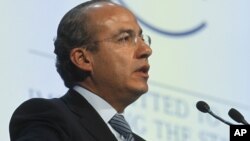 Calderón busca profundizar con Cuba el diálogo sobre intercambios comerciales e inversión.