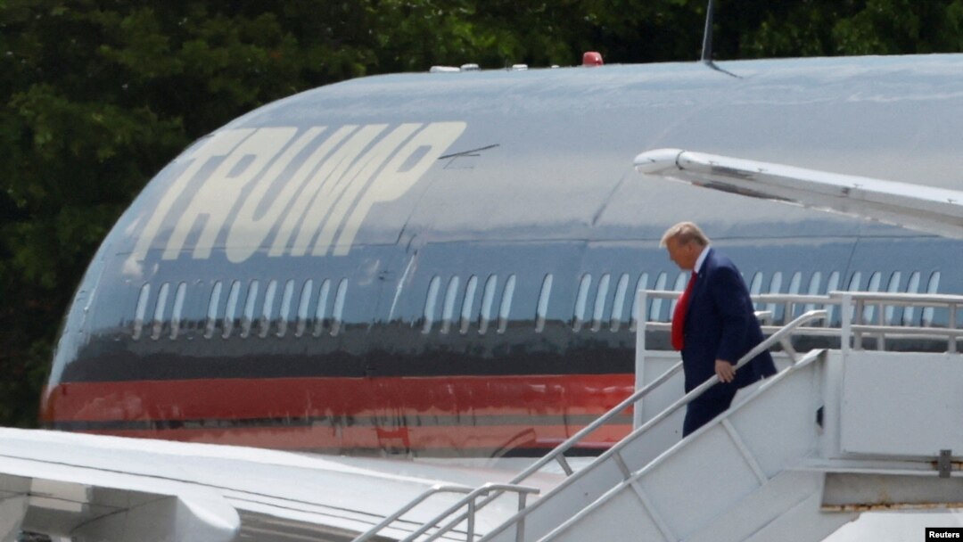Trump stiže na Miami.