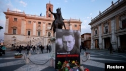 گرامیداشت یاد ناوالنی در رم، ایتالیا.
