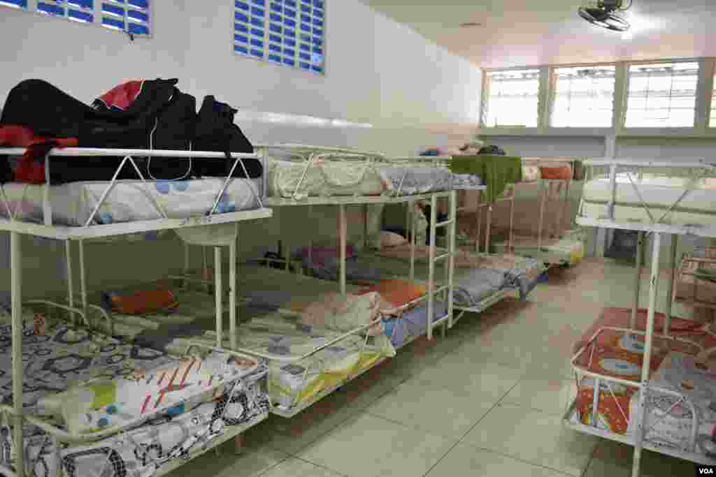 A view of the accommodations at the Scalabrini International Migration center in C&#250;cuta, Colombia. (Photo: Diego Huertas / VOA Spanish) 