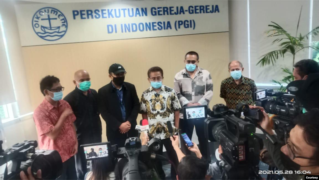 Perwakilan dari 75 pegawai KPK yang dinyatakan tidak lolos tes wawasan kebangsaan saat berkunjung ke kantor PGI di Jakarta, Jumat, 28 Mei 2021. (Foto: PGI)