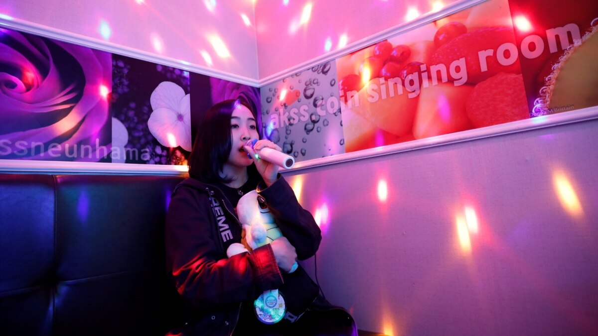 K-Pop Stardom Lures Japanese Youth to Korea Despite Diplomatic Chill