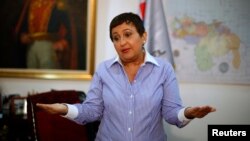 La presidenta del CNE Tibisay Lucena informó que candidatos podrán postularse entre el 22 y el 23 abril.