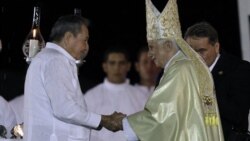 Benedicto XVI visitó la isla del 26 al 28 de marzo, donde habría hecho la solicitud al gobierno, que finalmente accedió.