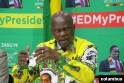 Zimbabwe’s ruling ZANU-PF party spokesman Patrick Chinamasa addressing reporters in Harare, July 27, 2020. (Photo: Columbus Mavhunga/VOA)