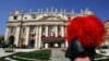 Plaza de San Pedro en Roma, donde el papa Benedicto XVI aceptó la reunicia del obispo argentino Fernando María Bargalló.